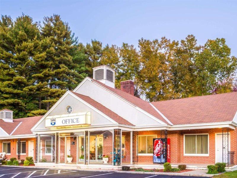 Knights Inn Lenox Exterior photo
